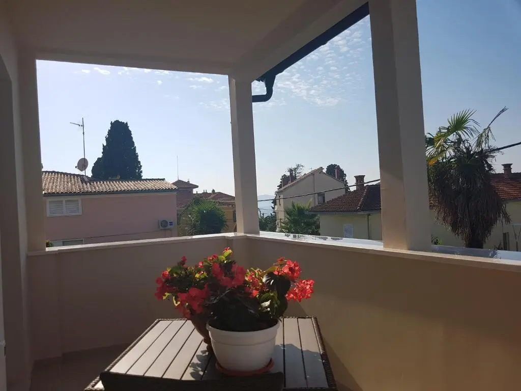 Villa Siega Zadar — beachfront apartment 100m from the Adriatic